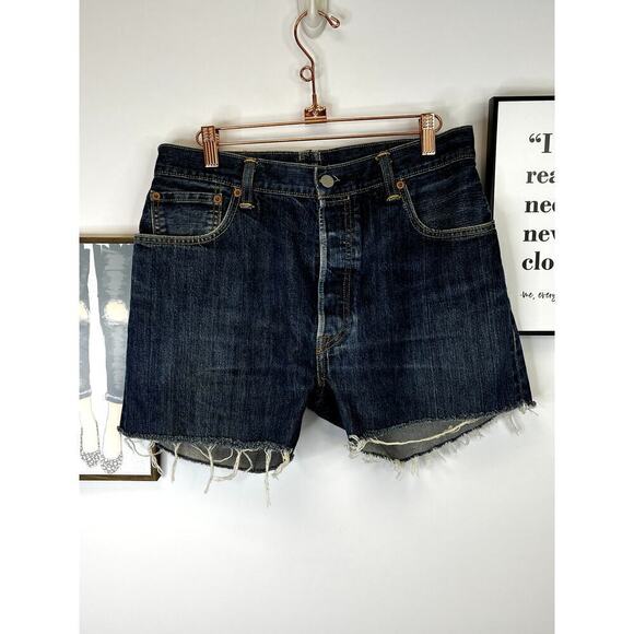 Levi's x Nasty Gal Collaboration Vintage Cut Off Denim Mom Shorts SZ L - Picture 2 of 9